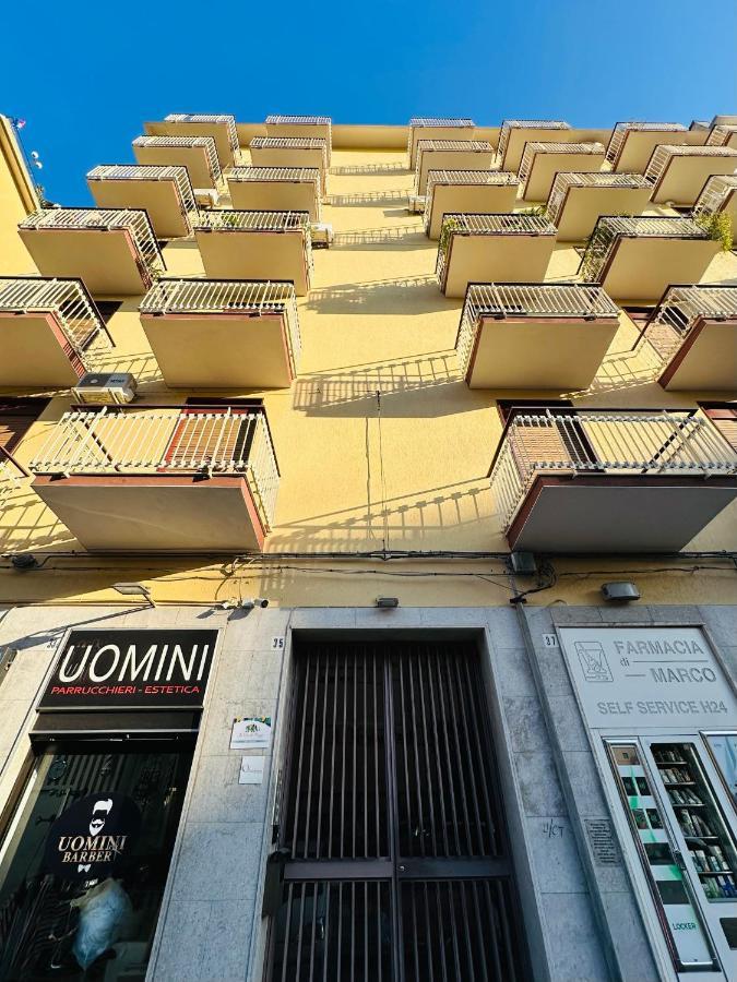 La Via Di Mezzo Apartment Catania Exterior photo
