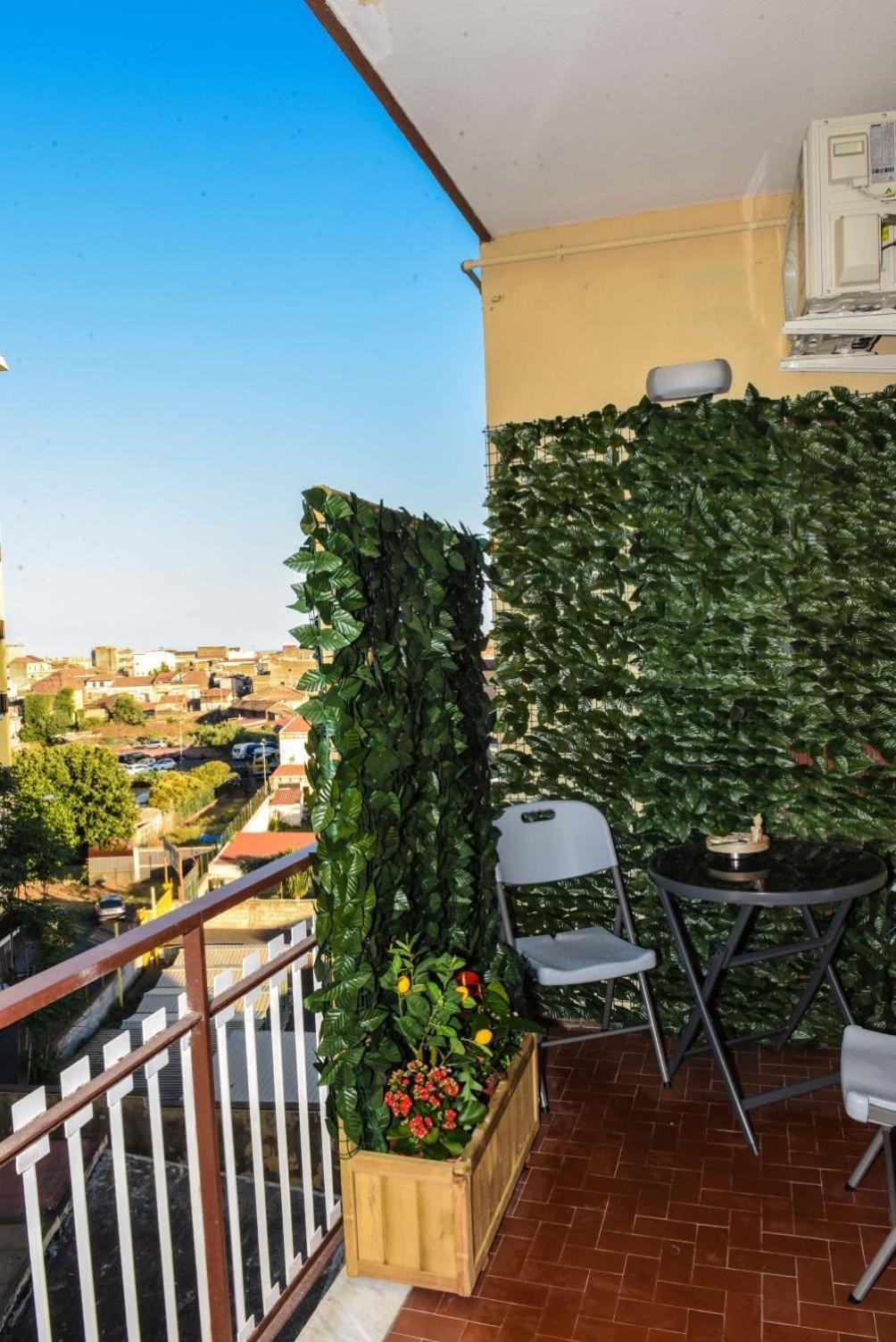 La Via Di Mezzo Apartment Catania Exterior photo